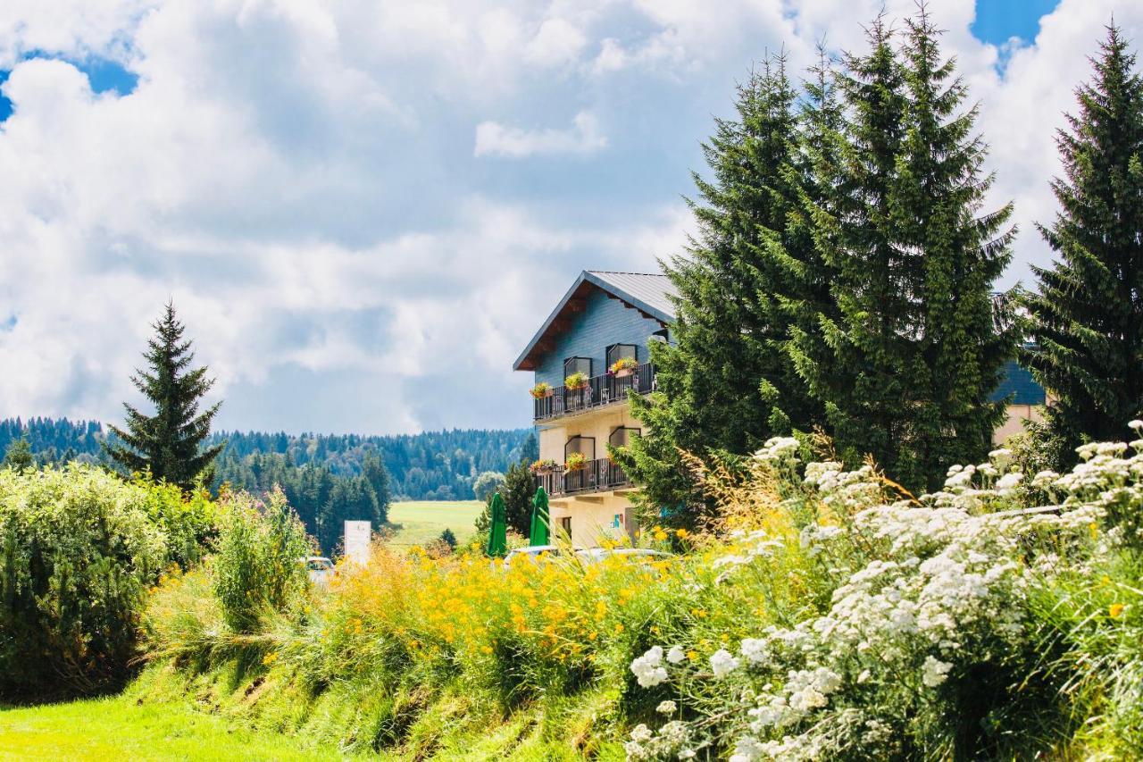 ホテル Domaine Du Mont-Saint-Jean レ・ルス エクステリア 写真