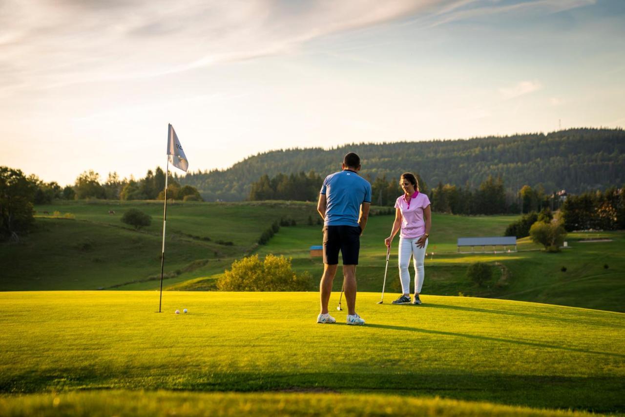 ホテル Domaine Du Mont-Saint-Jean レ・ルス エクステリア 写真